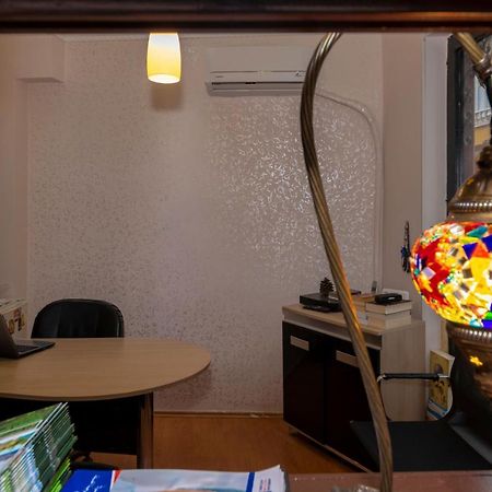 Taksim City Suites Istanbul Bagian luar foto