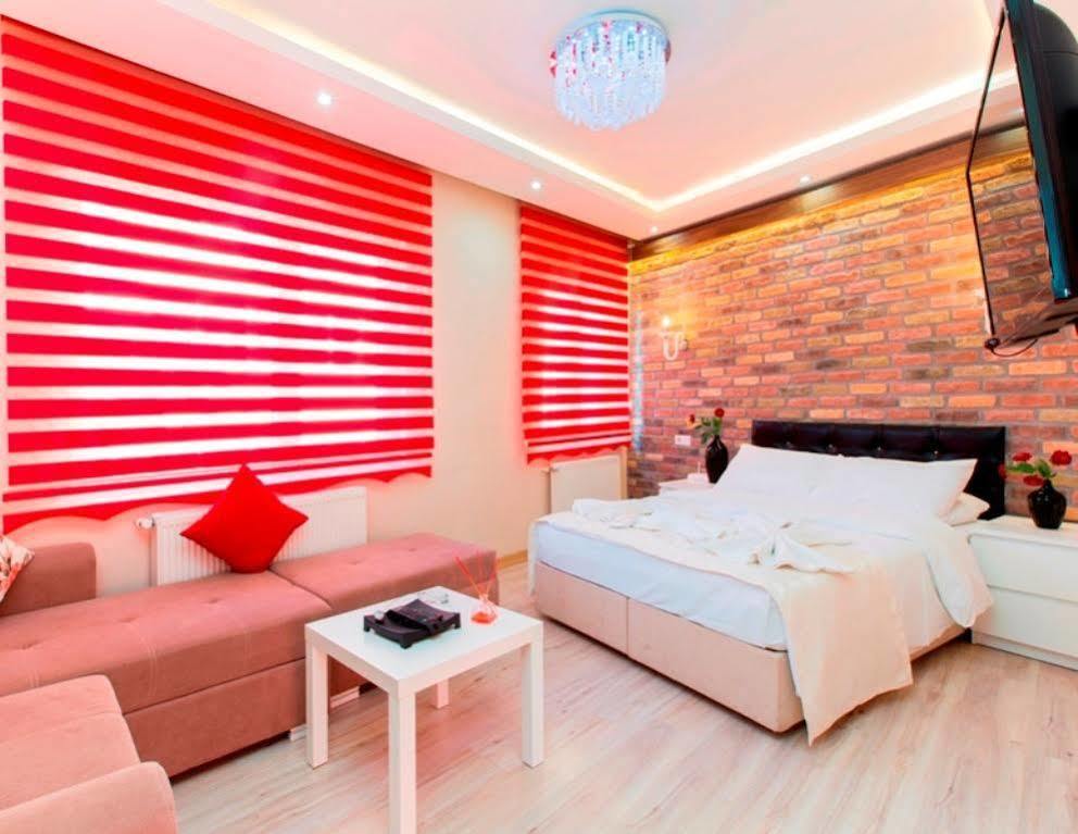Taksim City Suites Istanbul Bagian luar foto