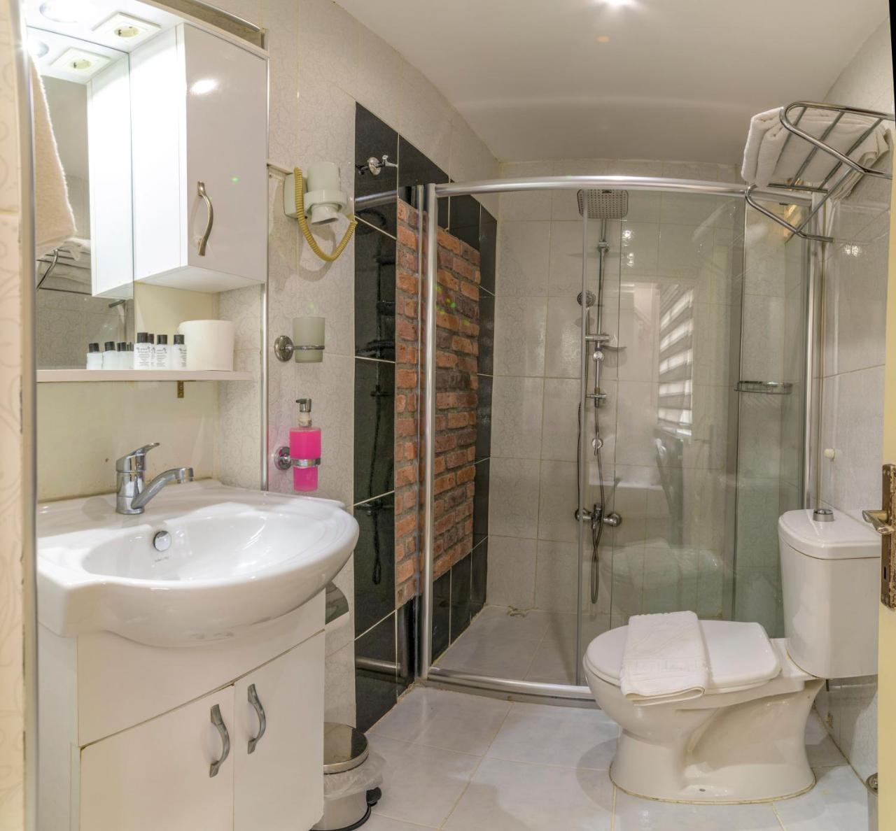 Taksim City Suites Istanbul Bagian luar foto