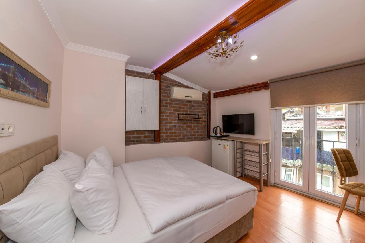 Taksim City Suites Istanbul Bagian luar foto