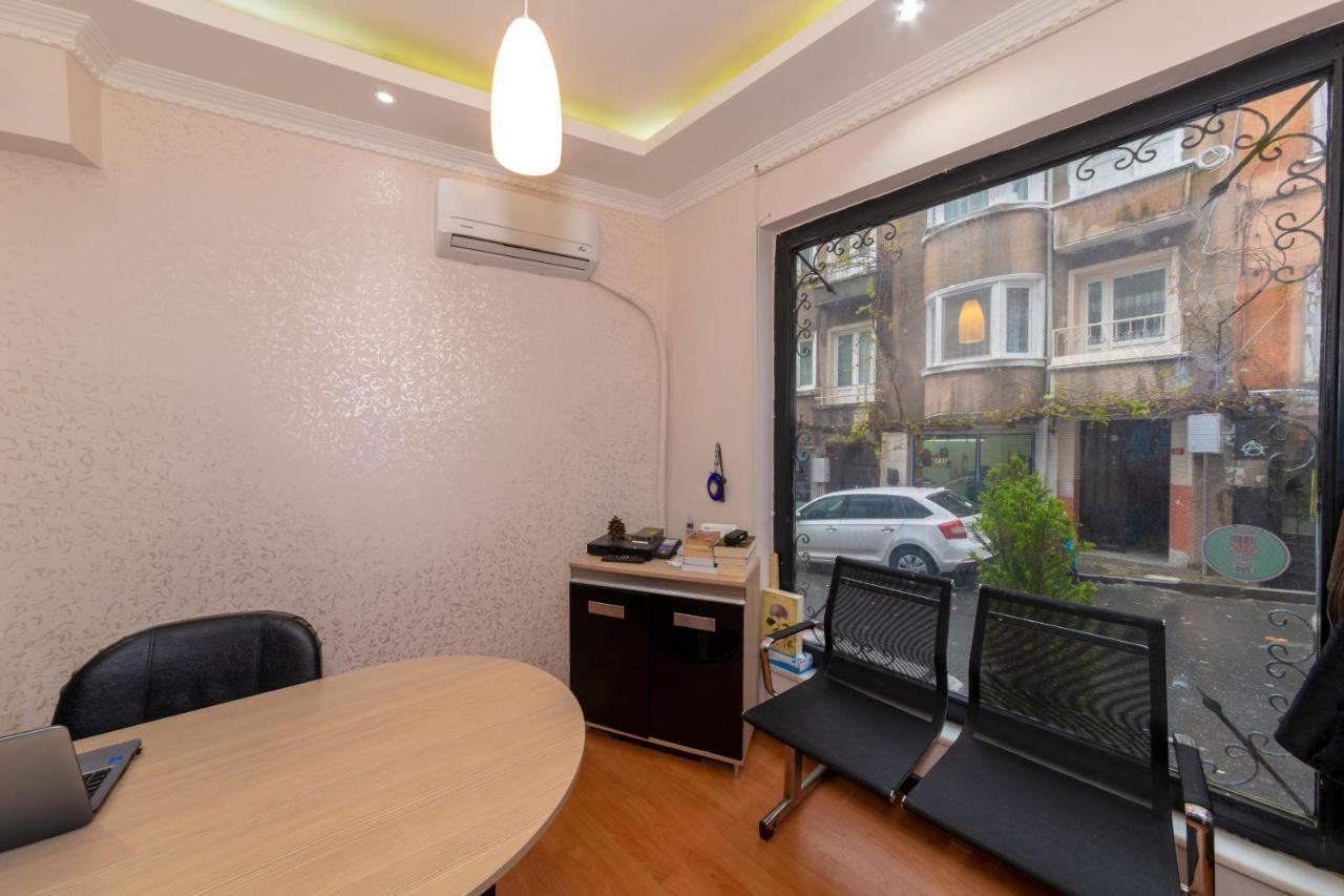 Taksim City Suites Istanbul Bagian luar foto